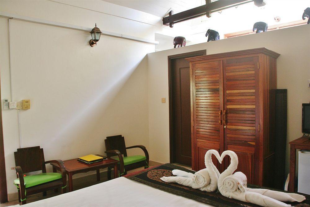 Golden Premier Villa Siem Reap Exterior photo